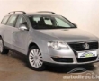 Volkswagen Passat details