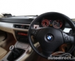 BMW 320 details