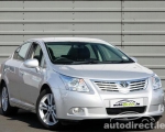 Toyota Avensis details