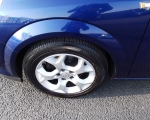 Opel Astra details